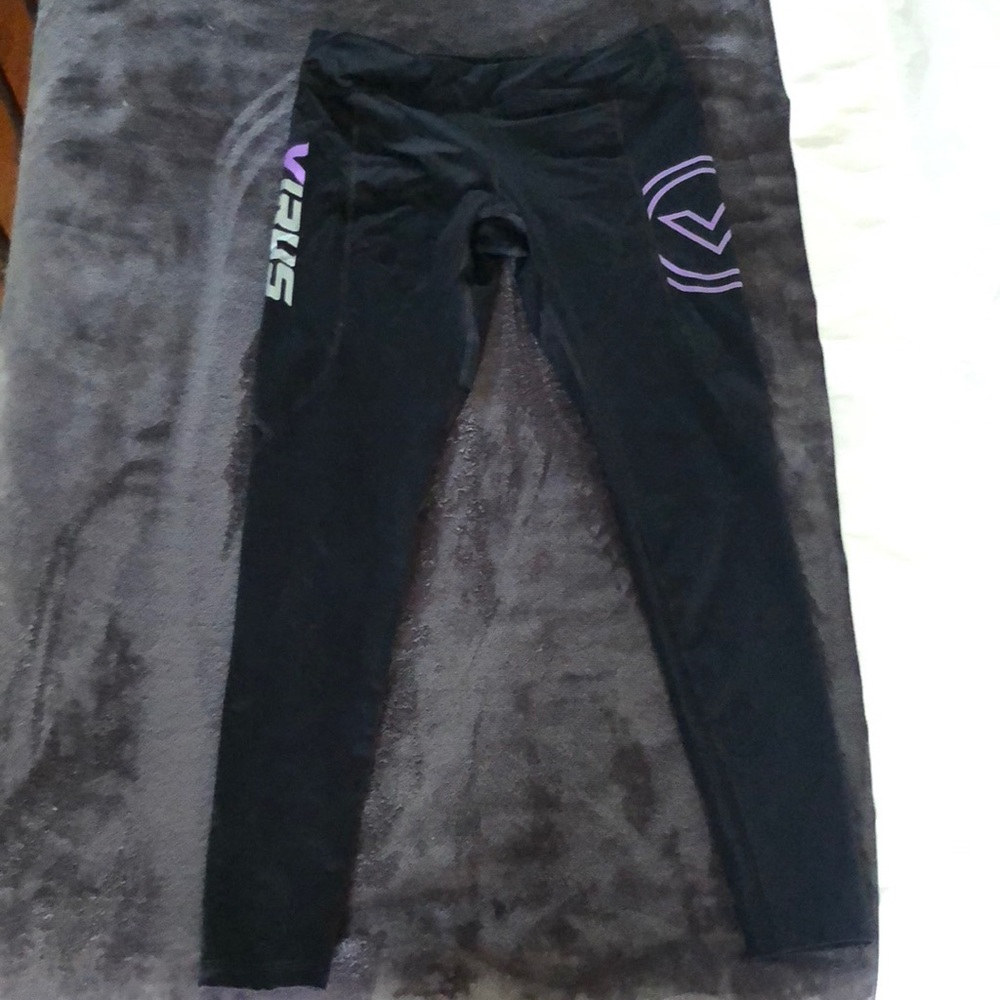 Virus Compression Crops size S